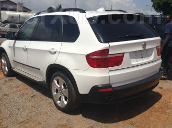 BMW-X5-393852